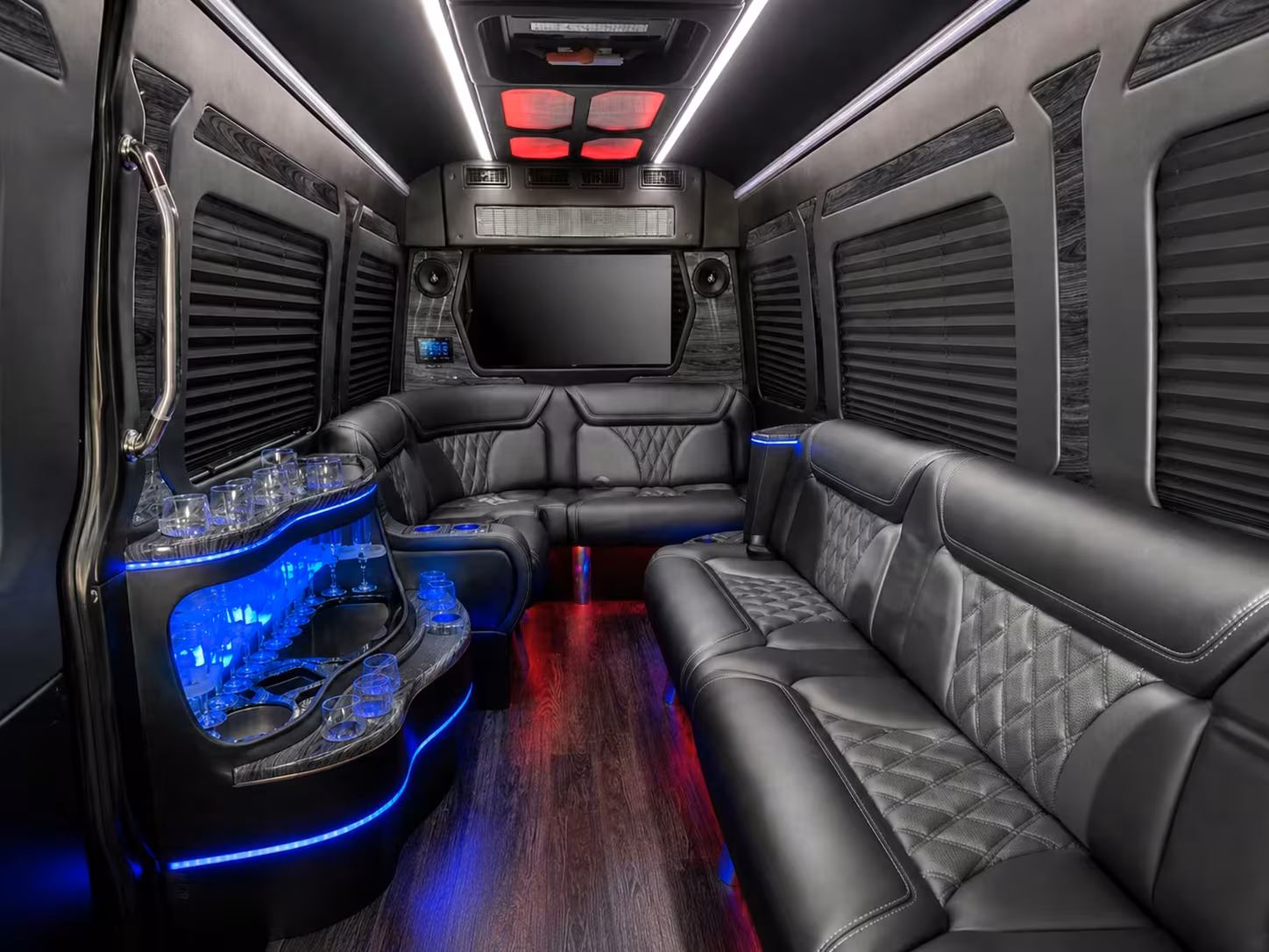 accessible shuttle buses for vancouver senior ministry groups