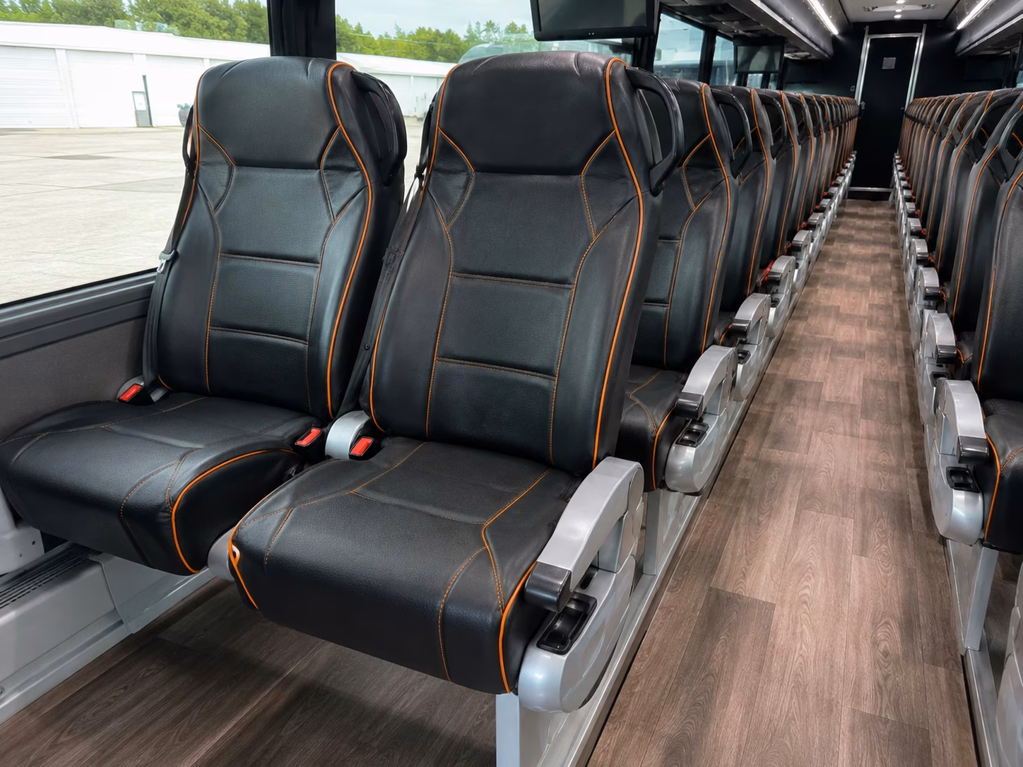 how the bus type you choose changes charter bus prices in vancouver washington