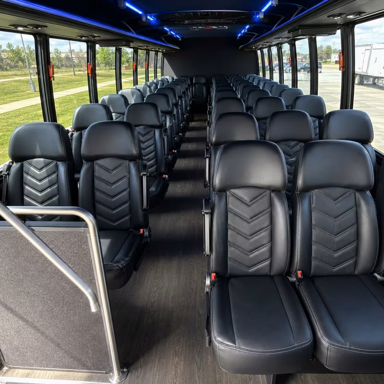 vancouver 28 passenger minibus rental