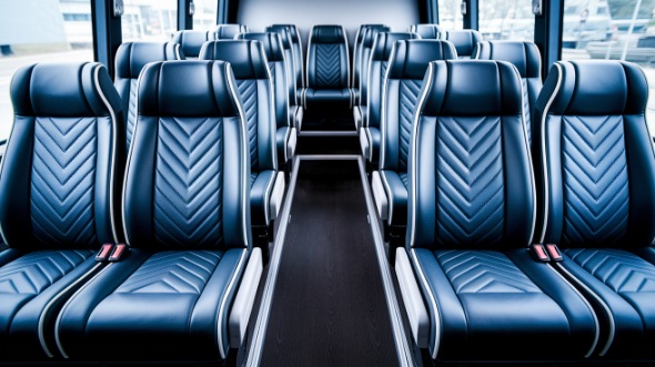 vancouver 28 passenger minibus rental